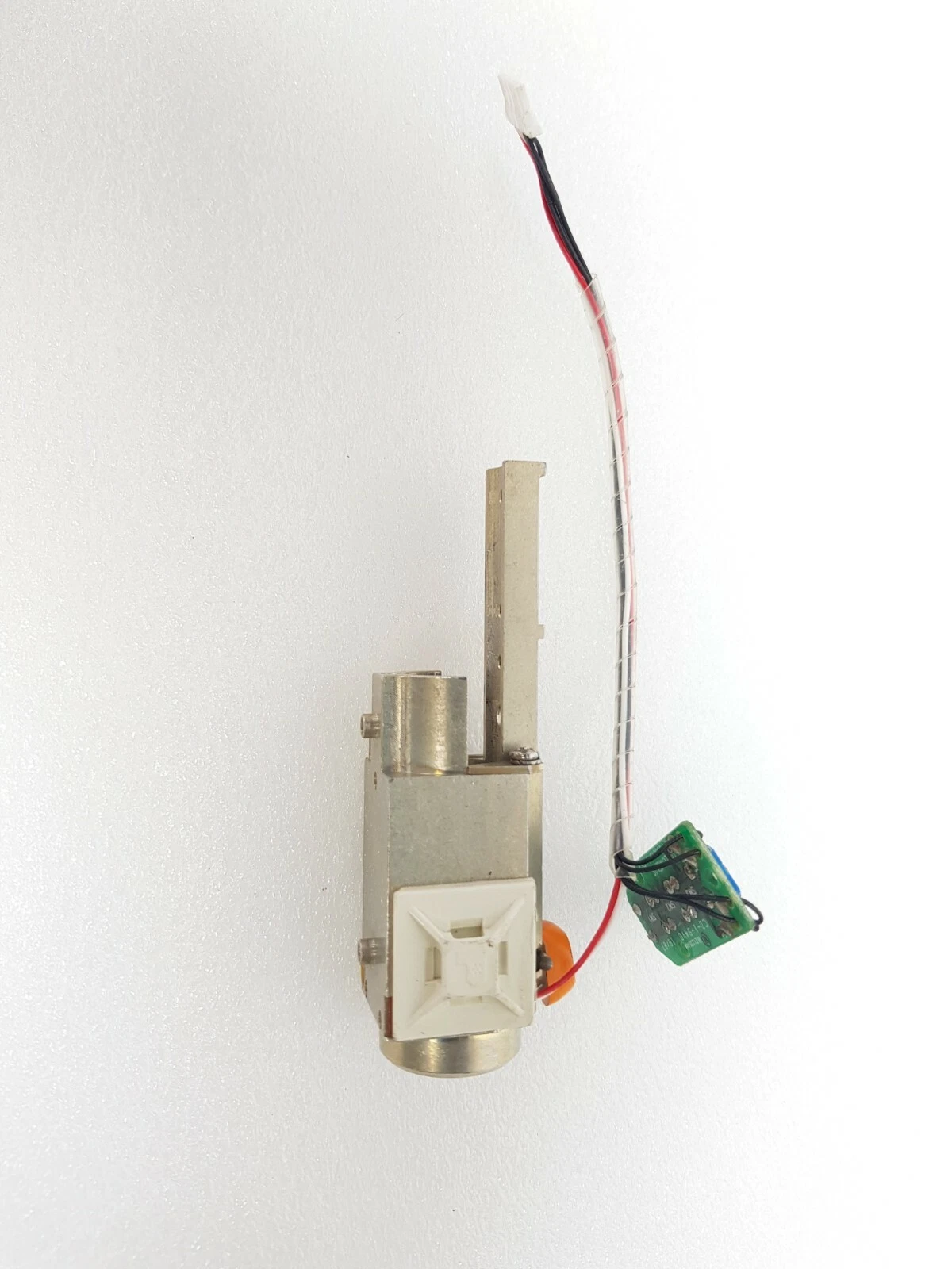 Lumenis PC6537010 assembly upright: metal block with mounting pad, cable and switch board