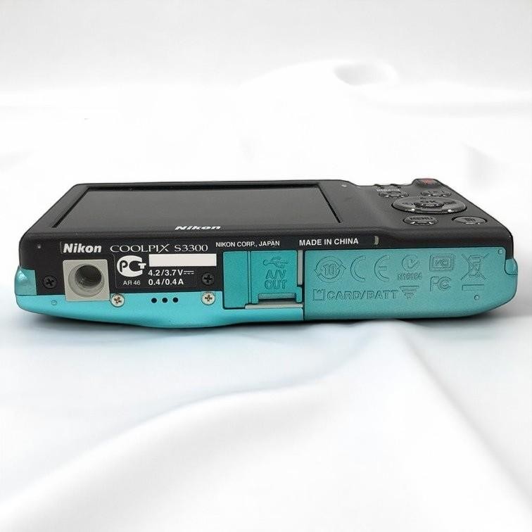 N Mint] Nikon COOLPIX S3300 Green Digital Camera 16MP Compact 6x