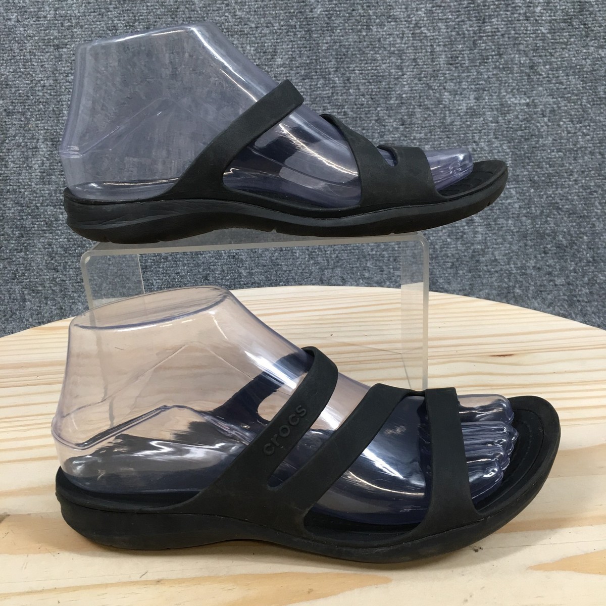 Crocs Sandals Womens 6 Swiftwater Slide Black Slip On Comfort Low Top 203998