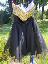 Flirt by Maggie Sottero Black Sweetheart Fit & Flare Tulle Beaded Short 0