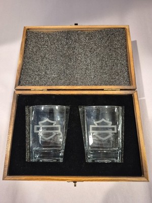 Harley Davidson Glass Wooden Box With Two Whiskey Glasses