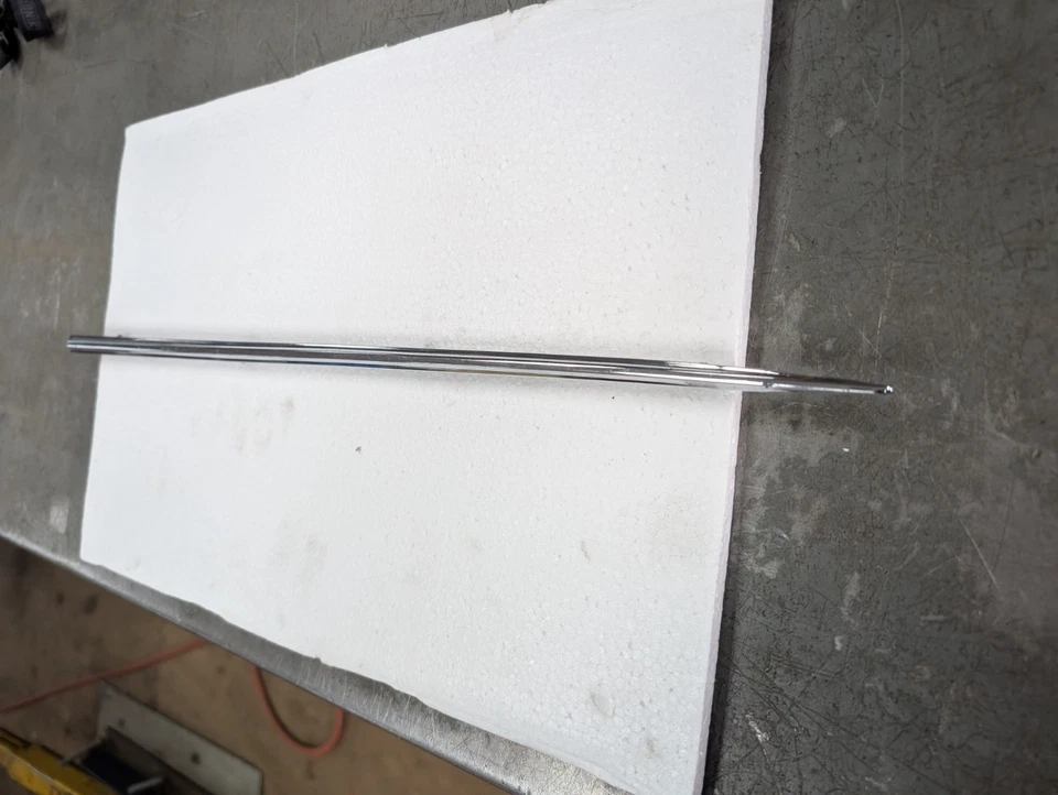 1965 1966 67 凯迪拉克前挡泥板矛成型车身侧 Eldo Deville 2 — 第 2/4 张图片