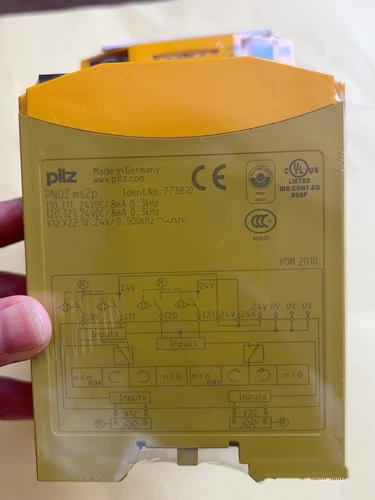 1PC NEW Pilz 773810 safety relay Brand New air transport Free delivery - Picture 1 of 4