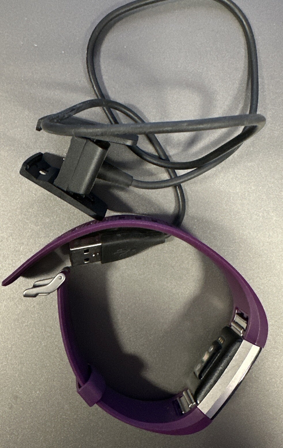 Fitbit Charge 4 Rosewood Fitness Tracker in Good Condition-image