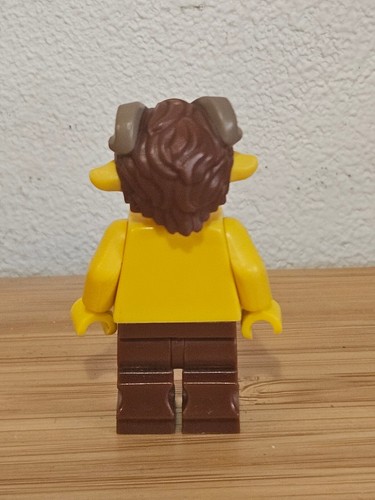 LEGO minifigures series 15 faun - Zdjęcie 2 z 2
