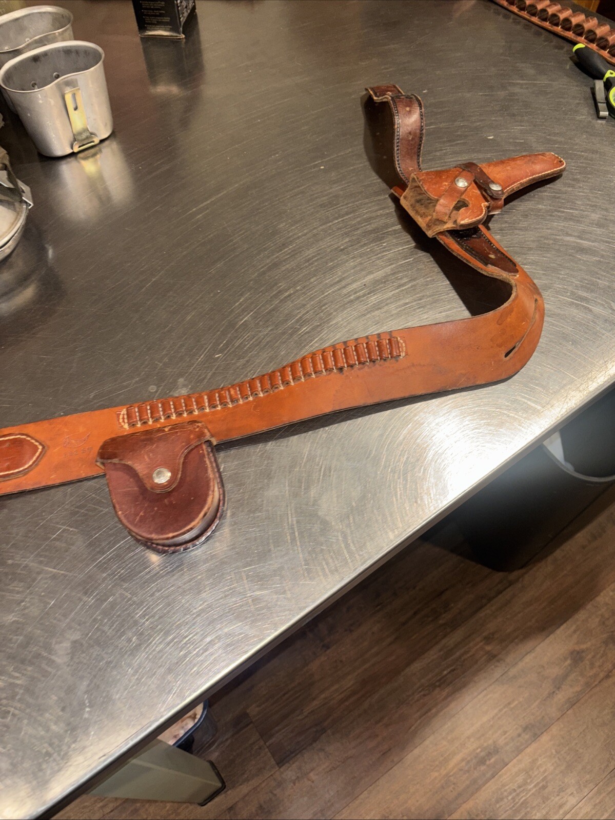 VTG HUNTER TOOLED LEATHER .22 AMMO BELT & HOLSTER 3132 Size 28-34 25 SHELL LOOPS