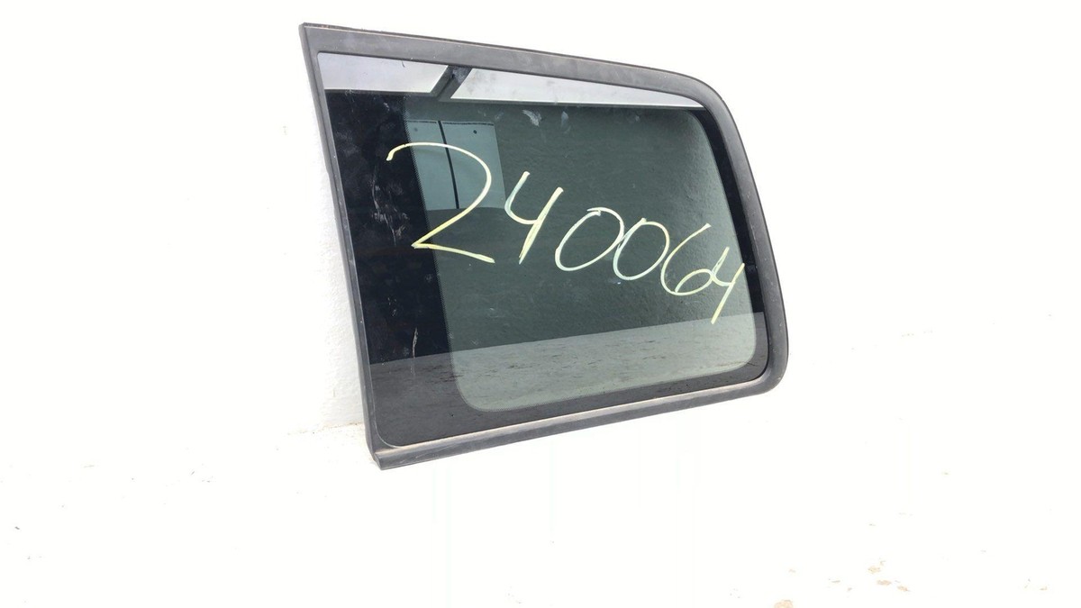 2001-2007 Toyota Highlander Driver Left Rear Quarter Glass