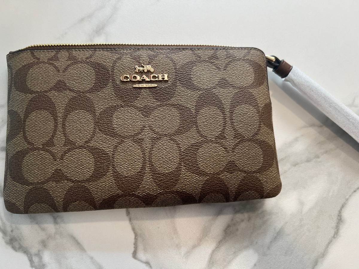 New Coach Large Corner Zip Wristlet Signature Canvas CS438 IM