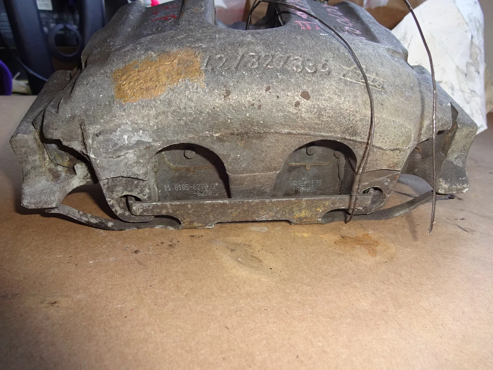 宾利 Arnage - 右握右前制动卡钳 — 第 3/4 张图片