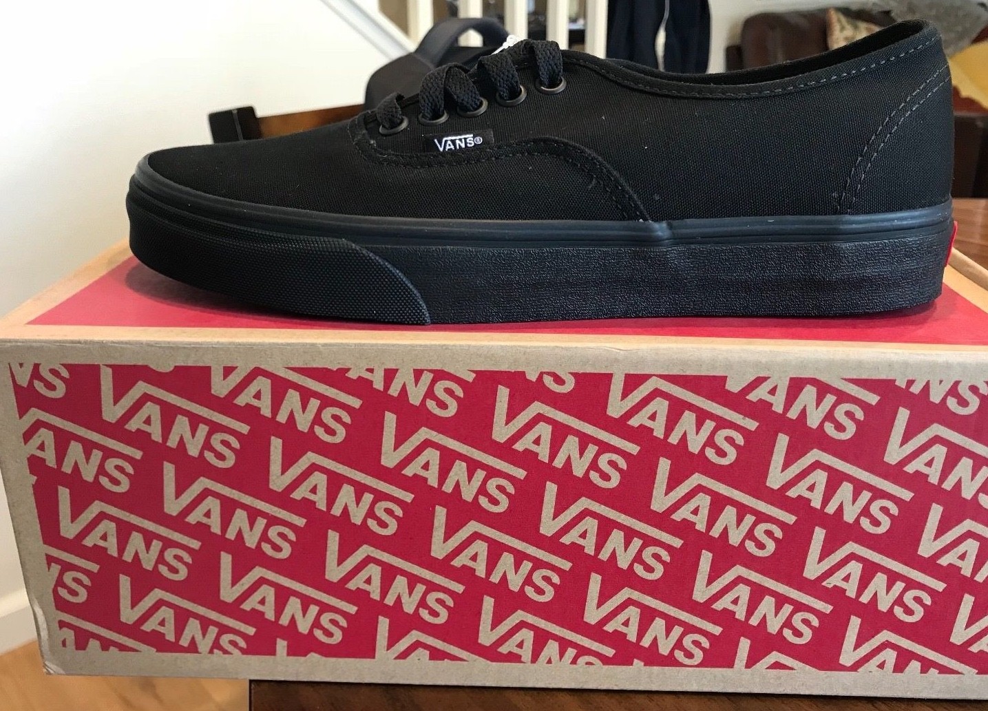 vans authentic black 38