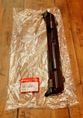 HONDA Grass Bag Plate HRC216K2 HRC216K3 81352-VK6-020 Genuine OEM