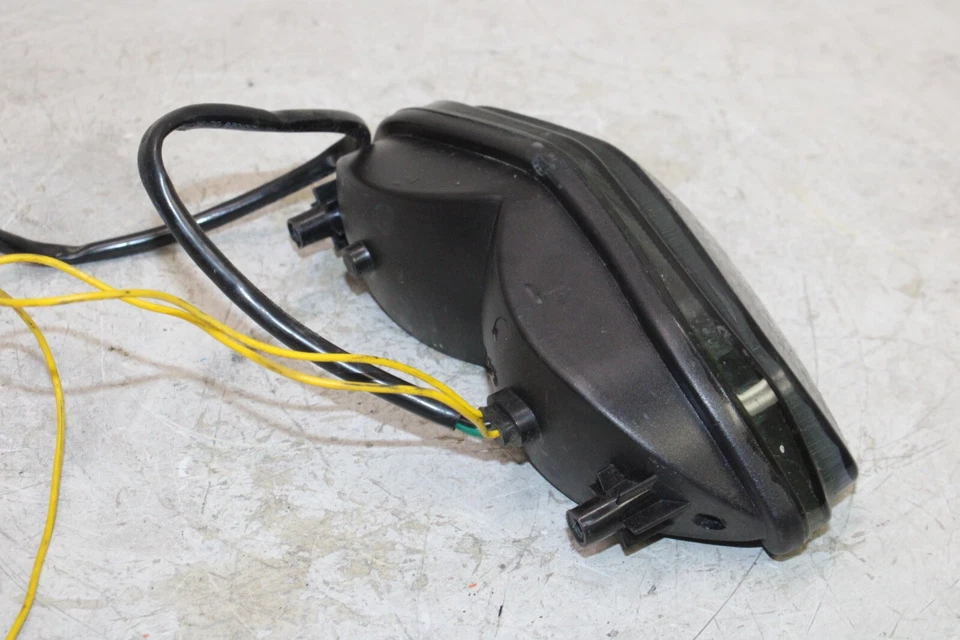 02-09 LUZ FRENO TRASERO SUZUKI VSTROM 1000 DL1000K Foto 2 de 4