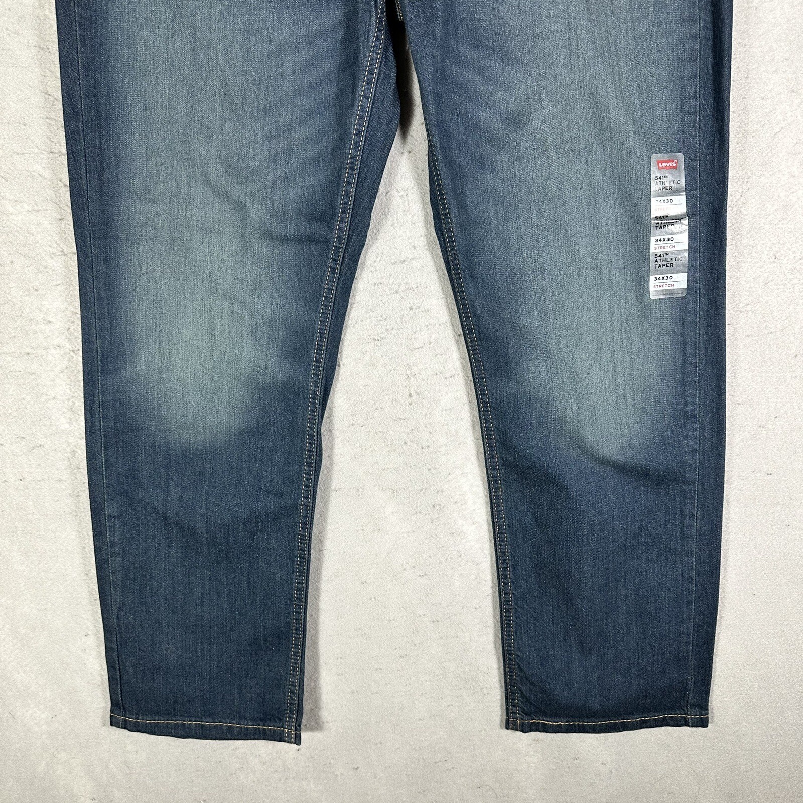 Levi's 541 Athletic Fit Taper Jeans Men's Size 34x30 Brand New With Tags