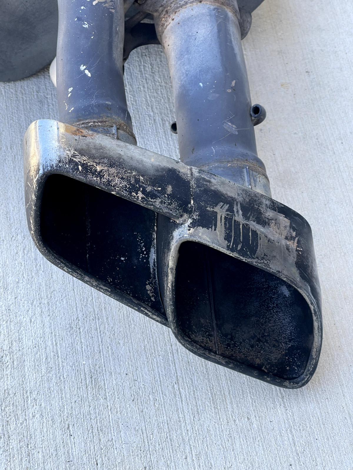2014 MASERATI QUATTROPORTE 3.8L EXHAUST PIPE TAIL MUFFLER W/ TIP RIGHT SIDE OEM