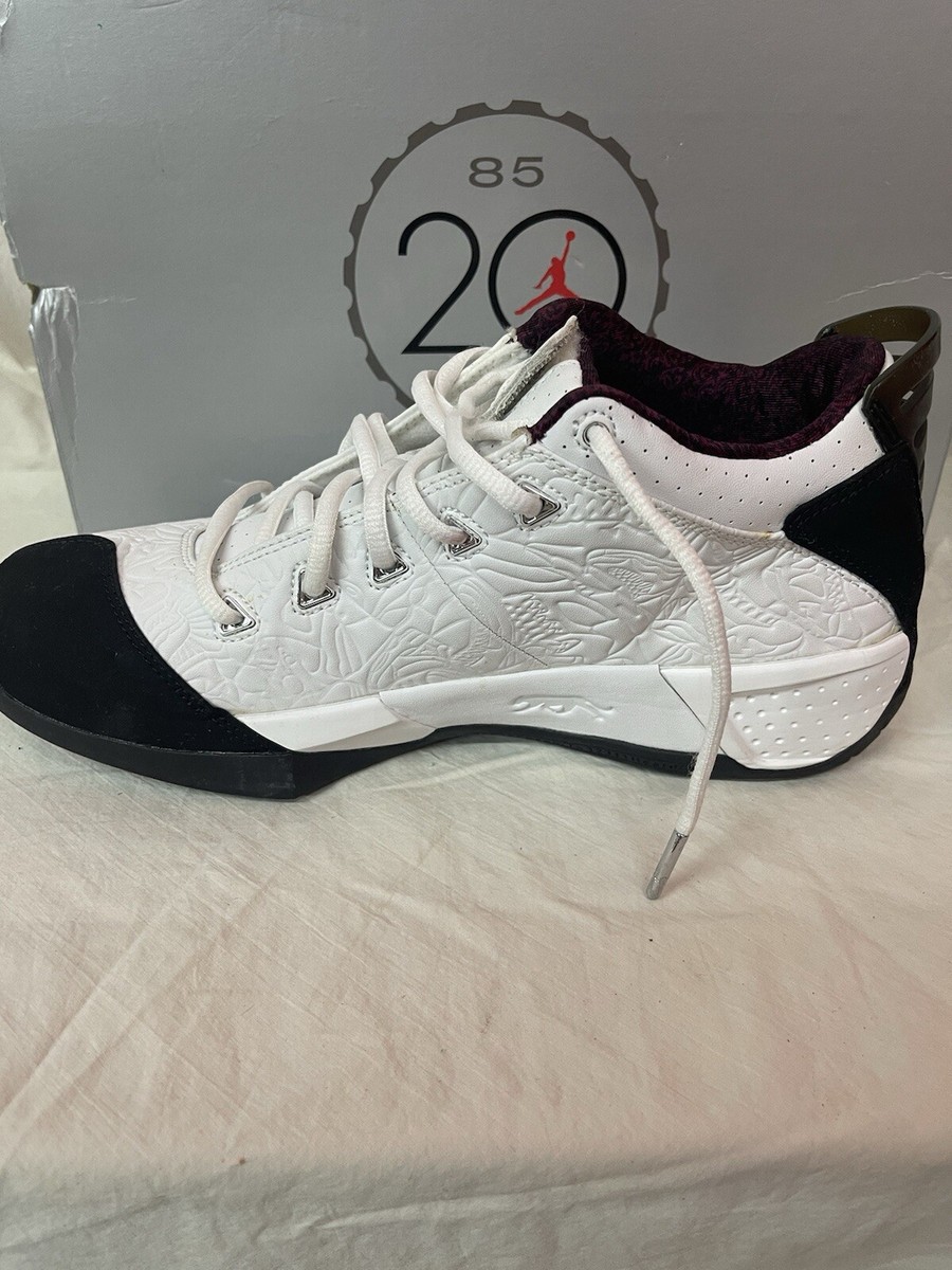 値下げ 未使用AirJordan xx(20)20周年モデル白/黄金/黒 未使用