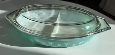 Pyrex Schneeflocke Vintage türkis oval geteilt Auflaufform Backform mit Deckel