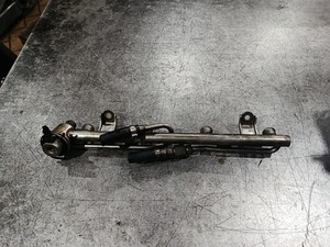 078133534 Einspritzleiste 050133681A Benzindruckregler 0280160575 Audi A4 Passat