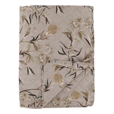 Chic Antique Aix Quilt mit Blumenmuster
