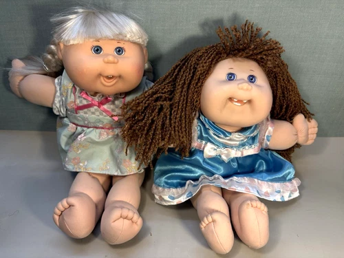 Play Along Cabbage x2 Patch Kids Vintage Dolls Xavier Roberts 2004 1983 Mattel