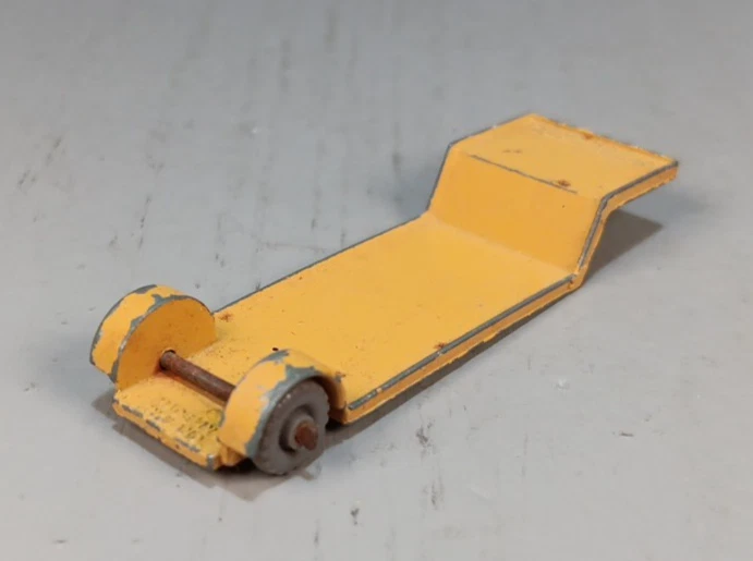 LESNEY Matchbox No. 27A BRITISH TRAILER GREY WHEELS No Truck - Image 3 of 4