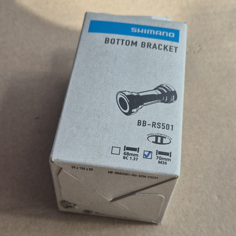 Shimano BB-RS501 Hollowtech II Bottom Bracket ITA Italian 70mm Black/Silver