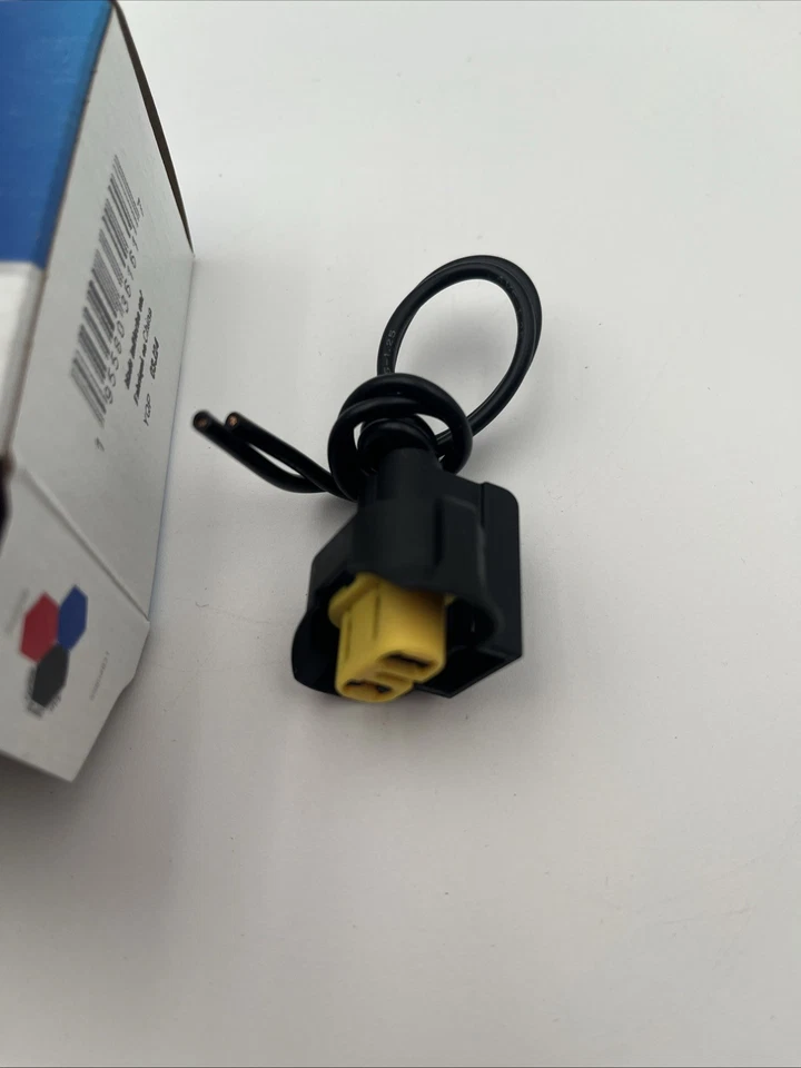 Fog Light Connector CARQUEST PTA2914 - Image 3 of 4