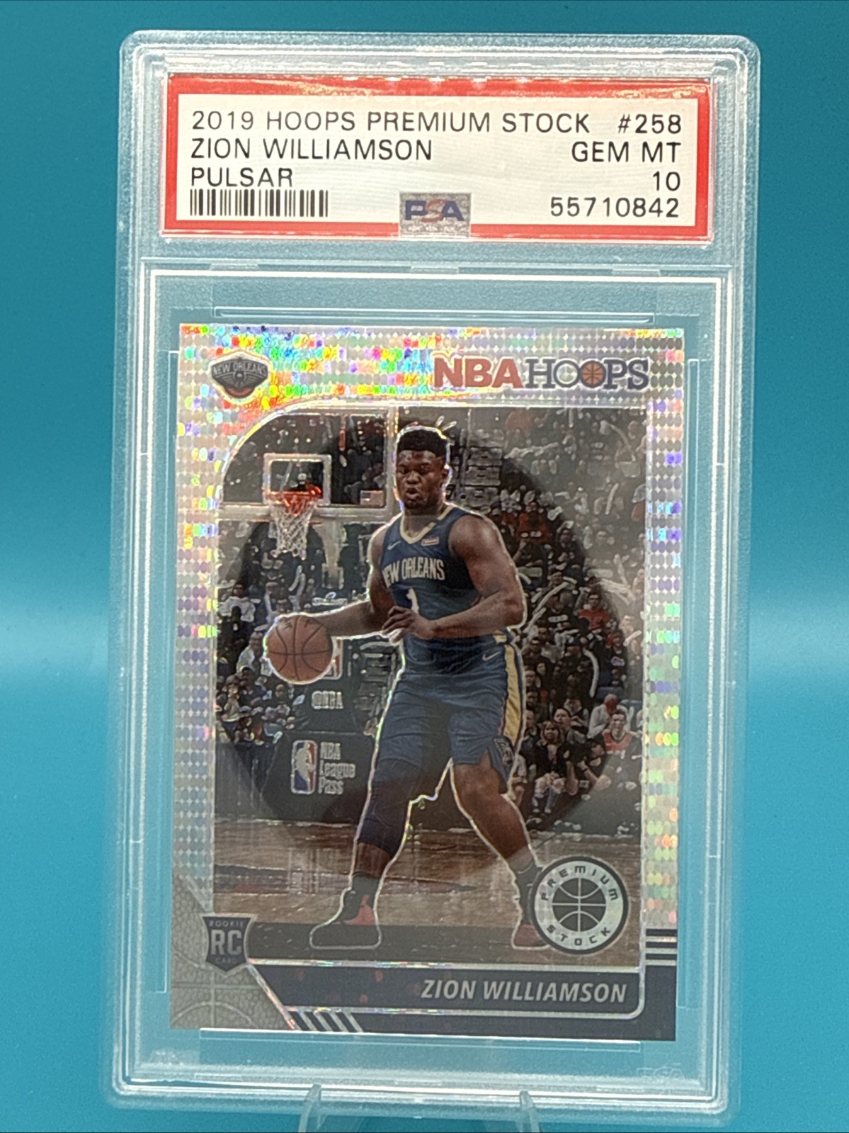 2019-20 Panini NBA Hoops Premium Stock - Zion Williamson #258 Pulsar Prizm (RC)