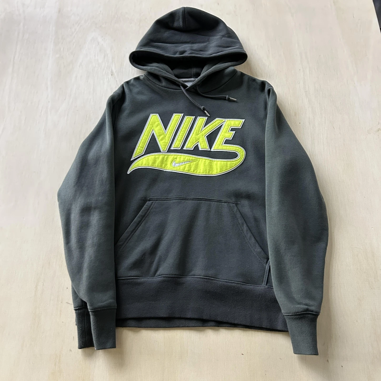 Nike Hoodie Mens Medium Green Fleece Graphic Embroidered Logo Kangaroo Pullover