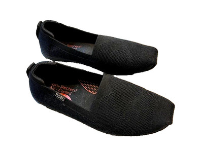 BOBS Skechers Women's size 7.5M Black stretch arch fit slip-on shoes