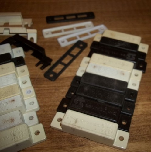 Surface Mount Magnets Only - Asst - Burglar Alam Componet......................f - Picture 4 of 5