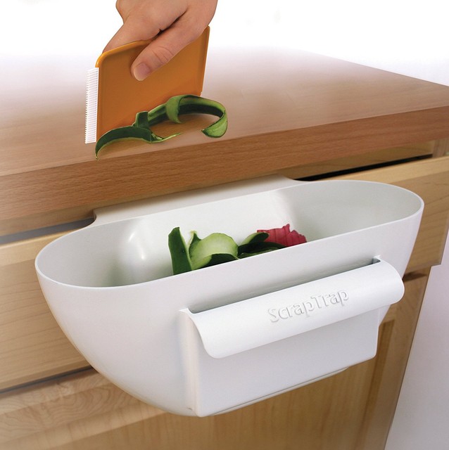 White Kitchen Scrap Bin 2qt Plastic Food Waste Scraper Storage Compost