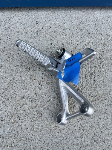 2024 2025 Honda Cb500 500f Right Rear Passenger Foot Peg Foot Rest OEM - Picture 1 of 3