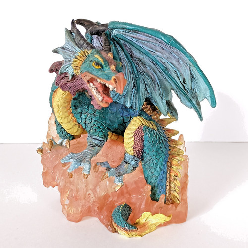 Dragon On Crystals Resin Figurine Statue 6" Novelty Inc Fantasy Magic Mythical