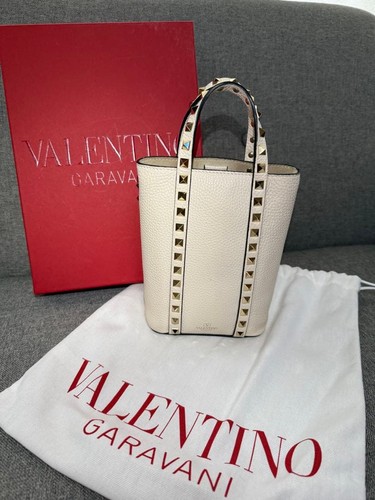VALENTINO GARAVANI Women Rockstud Shoulder Bag Leather White Gold Chain