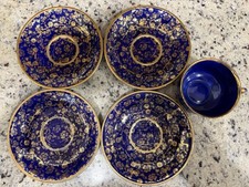 VINTAGE GENUINE ROYAL UNDERGLAZE MAZARINE BLUE & GOLD 4 Plates And A Tea Cup