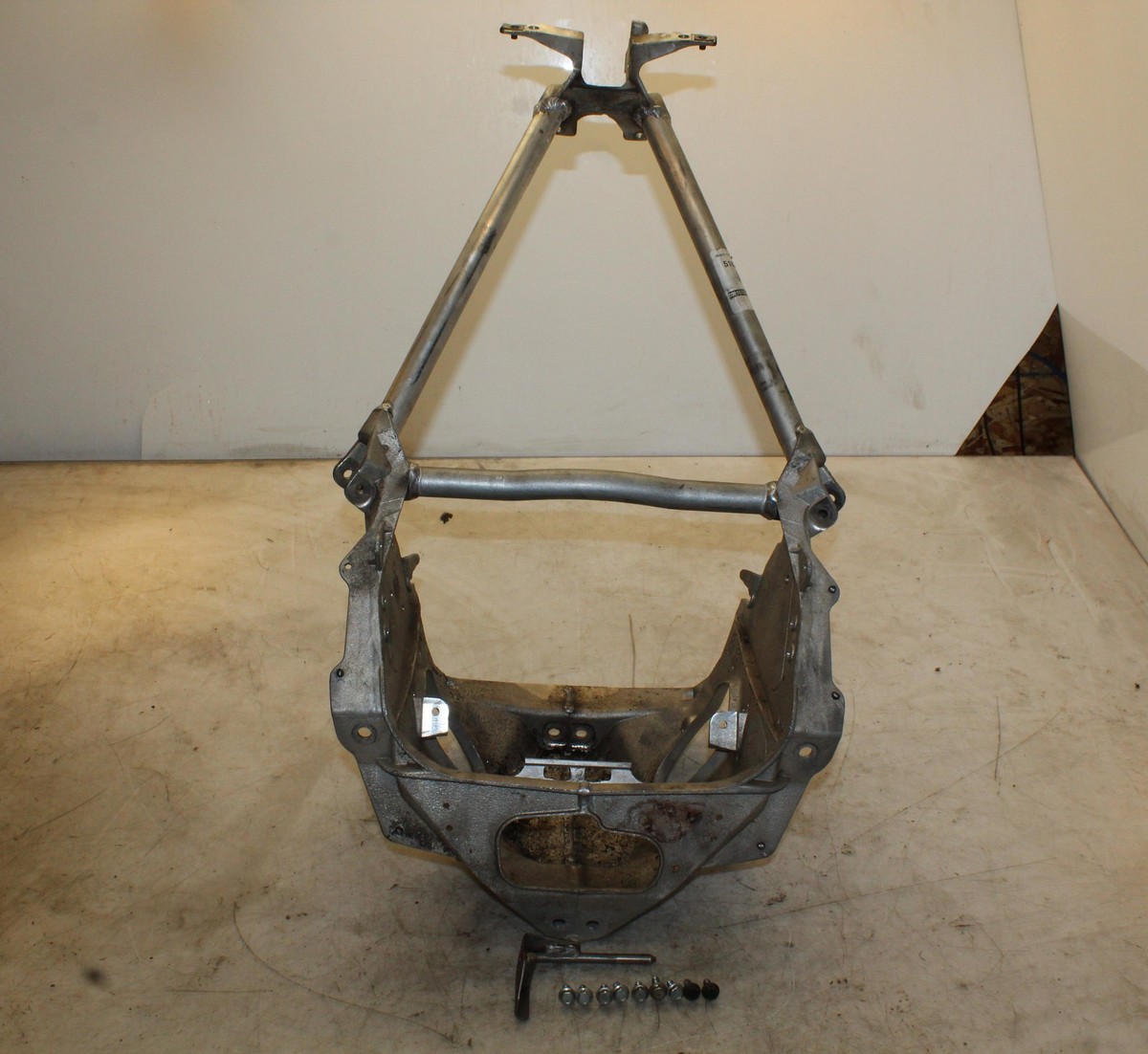 2022 Ski-doo Summit Edge 850 Front Bulk Head Tunnel Support Brace