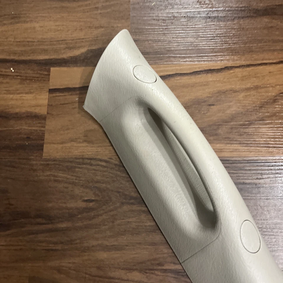 Dodge Ram 1500 2500 3500 2002-06 lado del pasajero panel de pilar A mango Mopar fabricante de equipos originales Foto 4 de 4