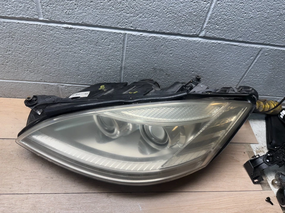 MERCEDES BENZ S550 S65 S600 OEM LEFT DRIVER SIDE XENON HID HEADLIGHT LIGHT LAMP - Image 3 of 4