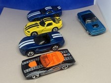 Hot Wheels Mopar lot of 5 cars loose '70 Cuda Dodge Viper RT/10 '69 Charger