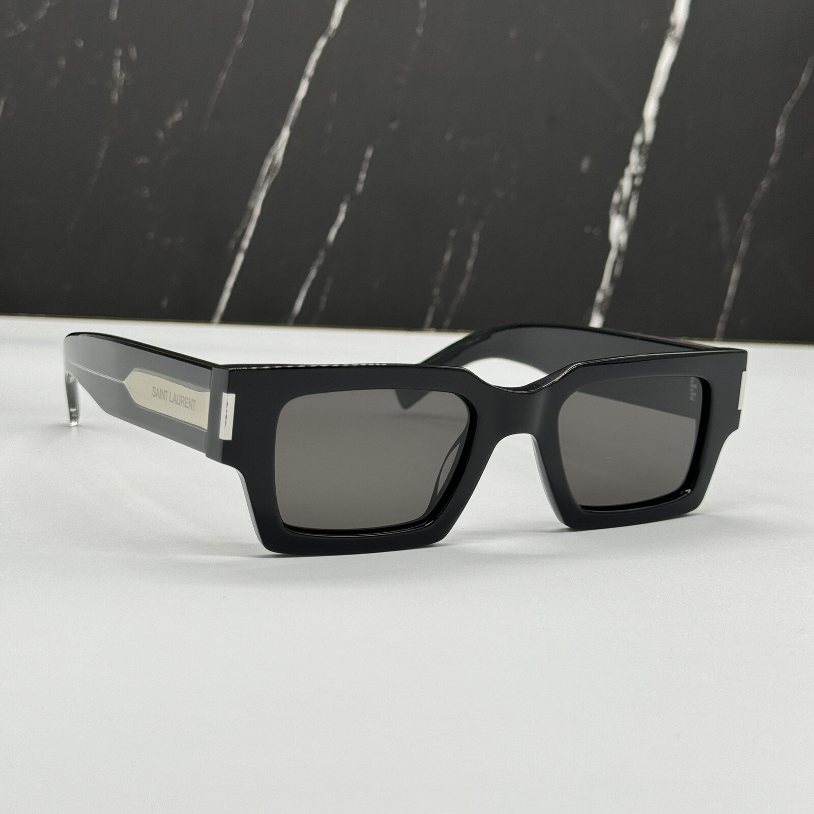 NUOVI OCCHIALI DA SOLE SL572 001 SAINT LAURENT NERI QUADRATI UNISEX SAINT LAURENT SL 572