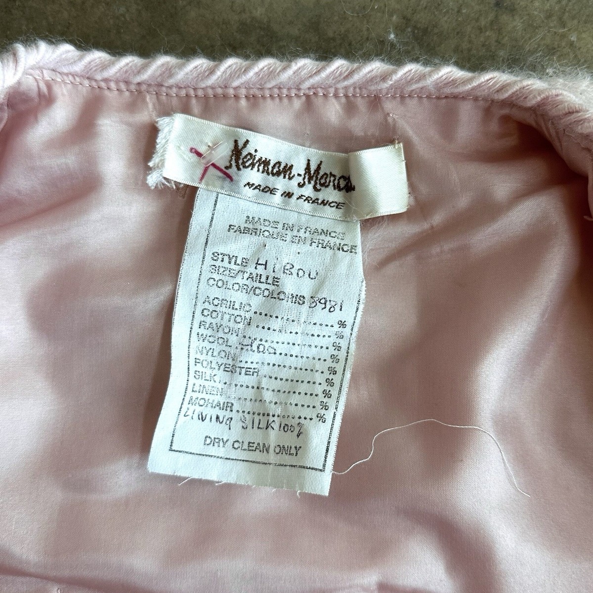 Vintage 80's Chanel Pink / Gold Tweed Woven Jacket Skirt Vintage 80's Chanel Pink / Gold Tweed Woven Jacket Skirt