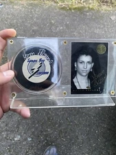 1993 signed PUCK MANON RHEAUME signed photo