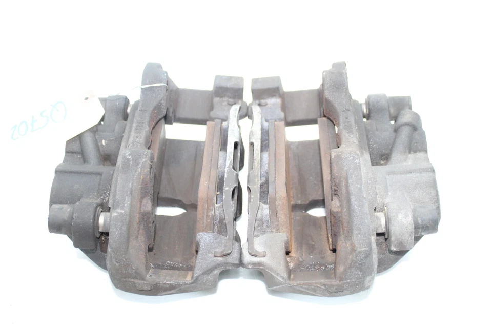 06-09 MERCEDES-BENZ R500 PAR DE PINÇAS DE FREIO DIANTEIRO Q5702 - Imagem 4 de 4