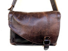 Aunts & Uncles VTG Brown Buffalo Leather Medium Judd Crossbody Messenger Bag 13"