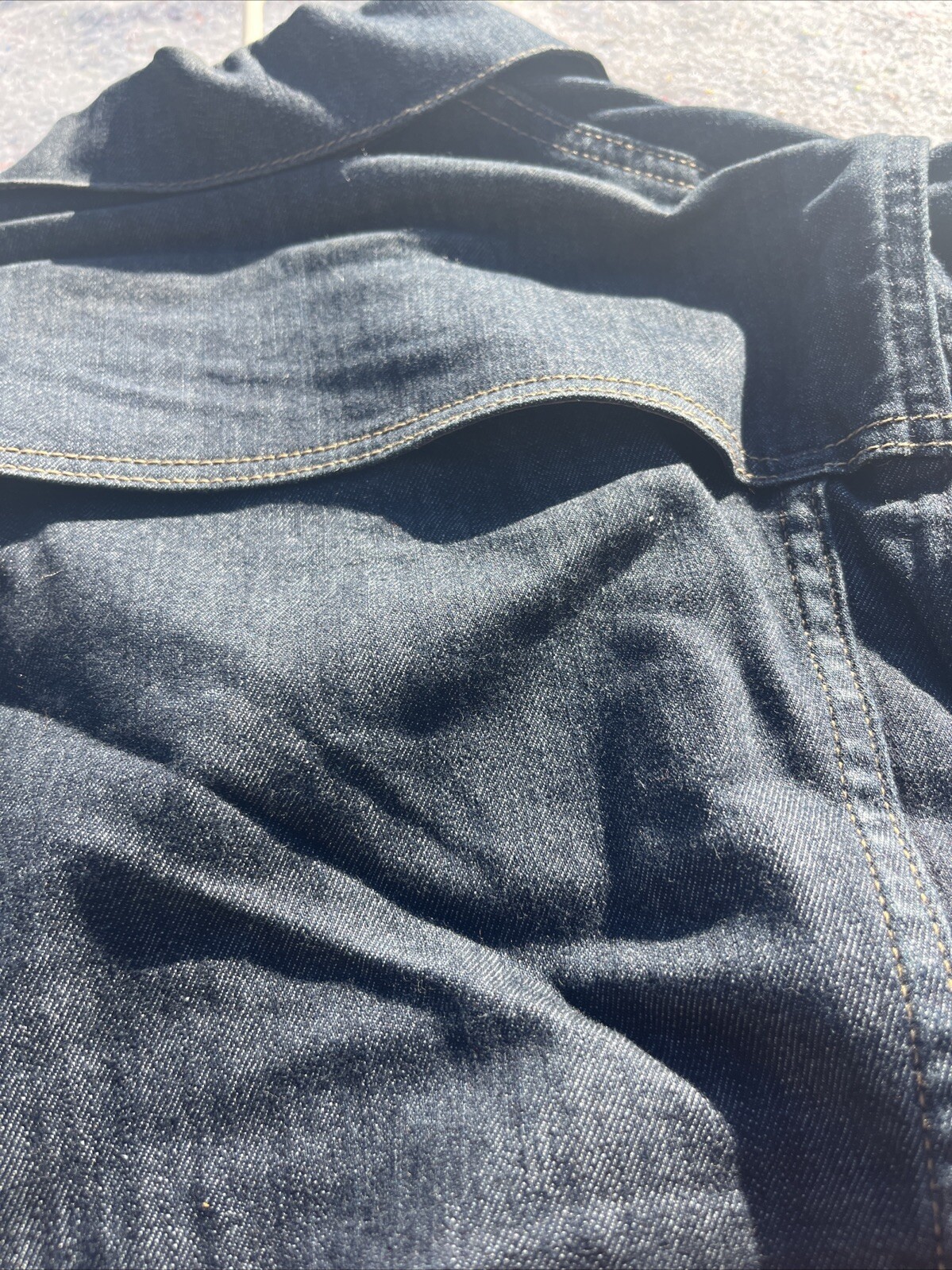 Levi’s Denim Jean Jacket XL 98% Cotton Button Down Pockets Trucker Dark Blue Xl thumbnail 18