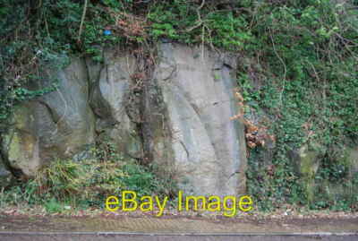 Foto 6x4 Sandstein Klippe Royal Tunbridge Brunnen ein defekter Block in Tunbri c2014