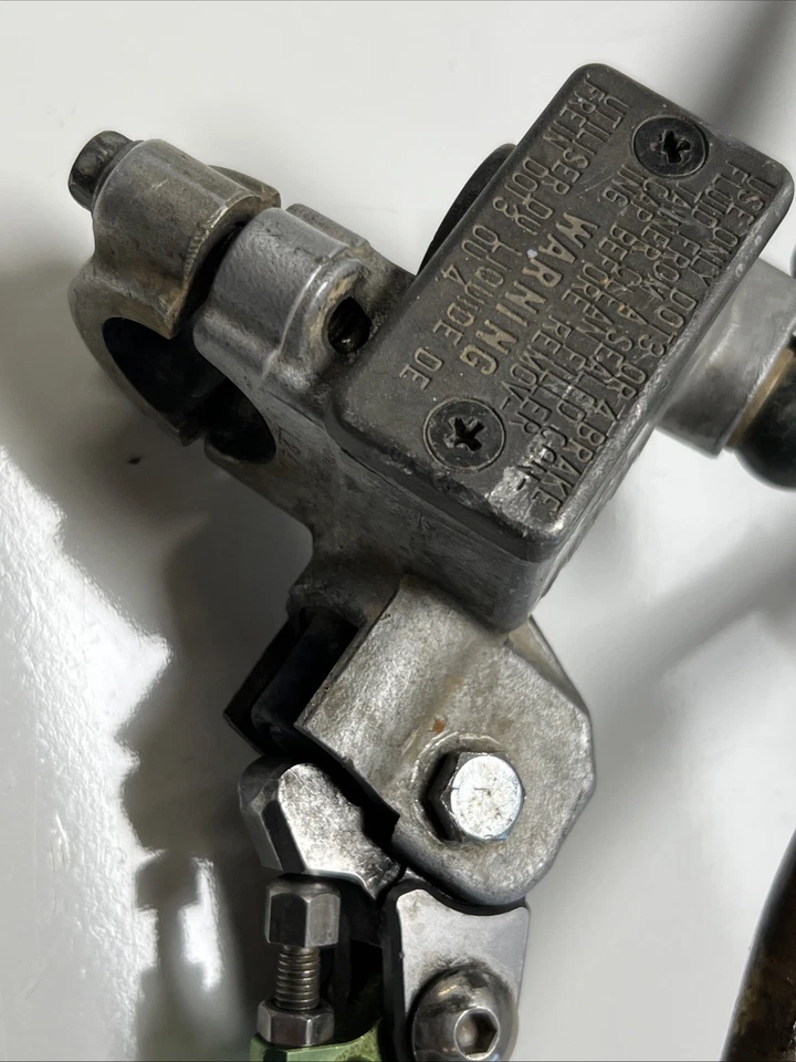 2001 kawasaki kx125 Front Brake Caliper/hose/master Working Condition  Foto 2 de 4