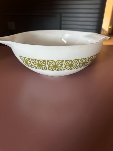 Cinderella Pyrex For Court Mixing Bowl