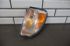 1998-2005 Toyota Land Cruiser Left Front Lamp Driver Turn Signal