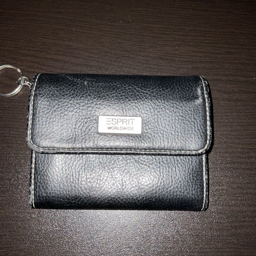 Esprit Worldwide - Black Leather Wallet with Keychain and Button Closure
